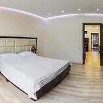 Nova Hotel 2*