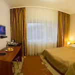 Hotel Nova Tatariv