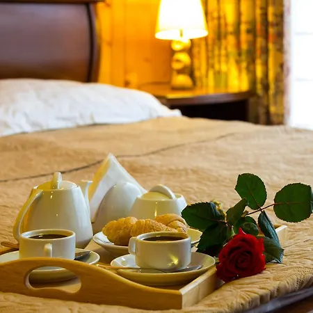 Nova Hotel Tatariv