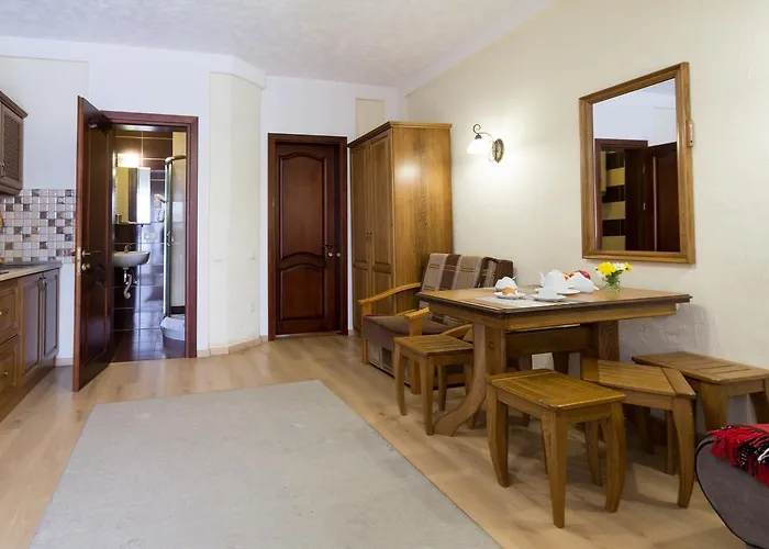 Hotel Nova Tatariv