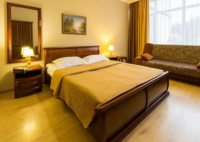 Otel Nova Tatariv