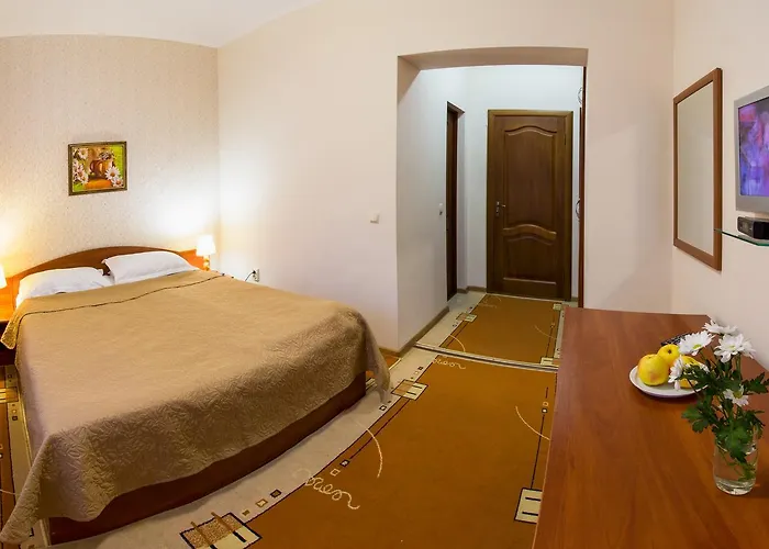 Nova Hotel Tatariv